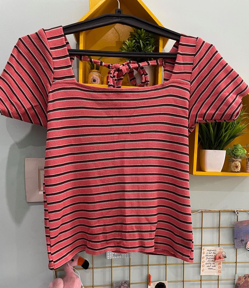 square neck top