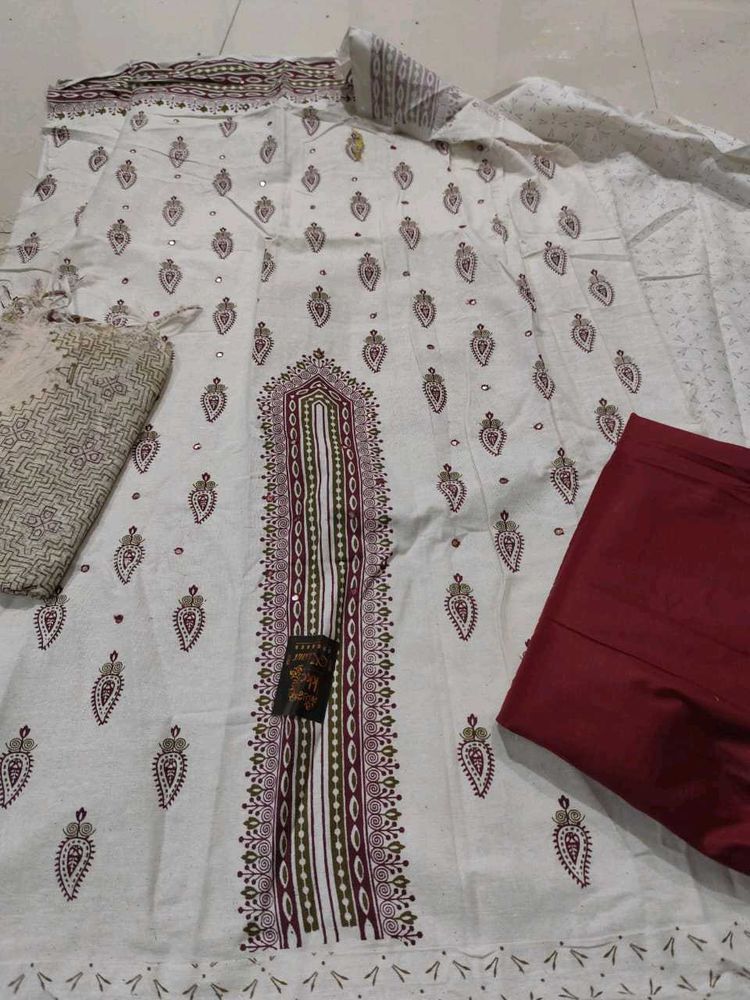 Elegant Ethnic Kurta Set with bottom