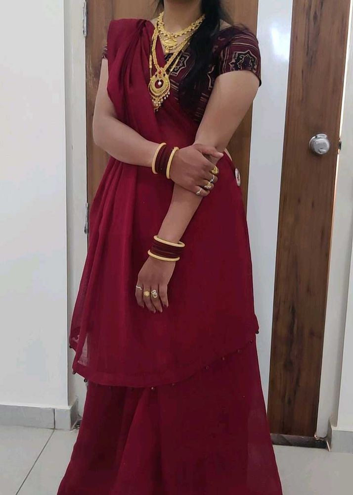 Elegant Red Saree for Sale 💃