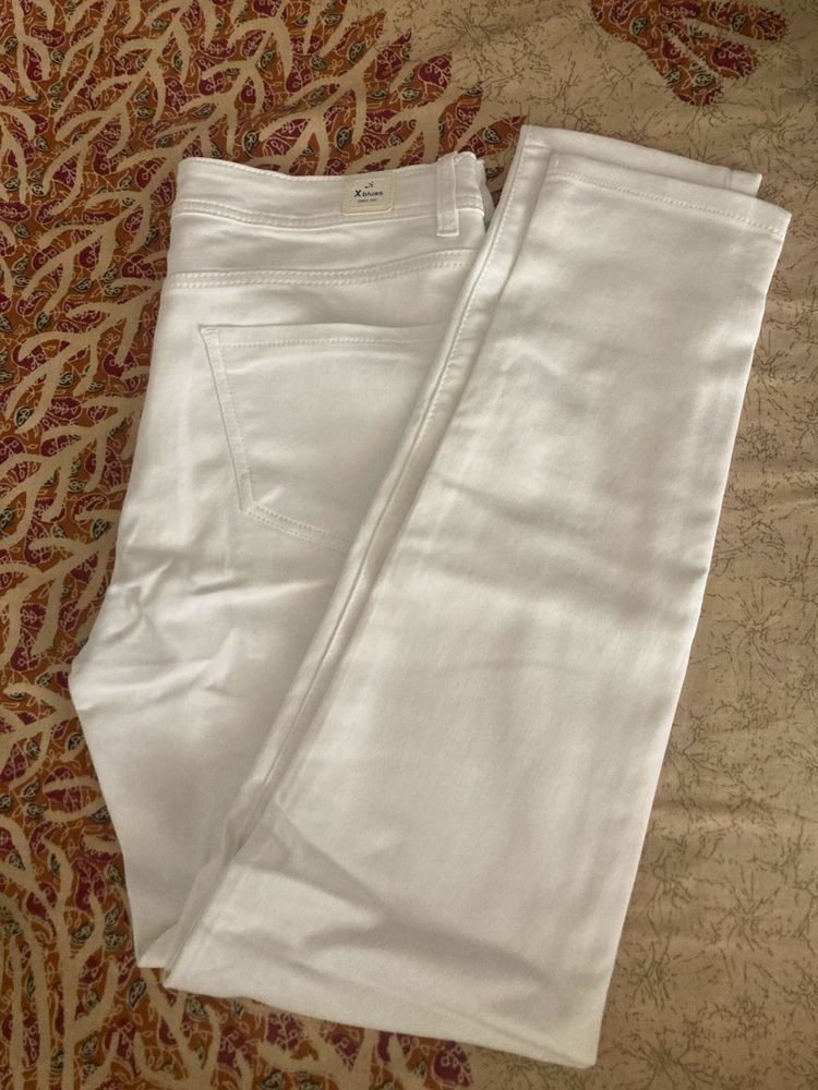 White Slim-fit Jeans