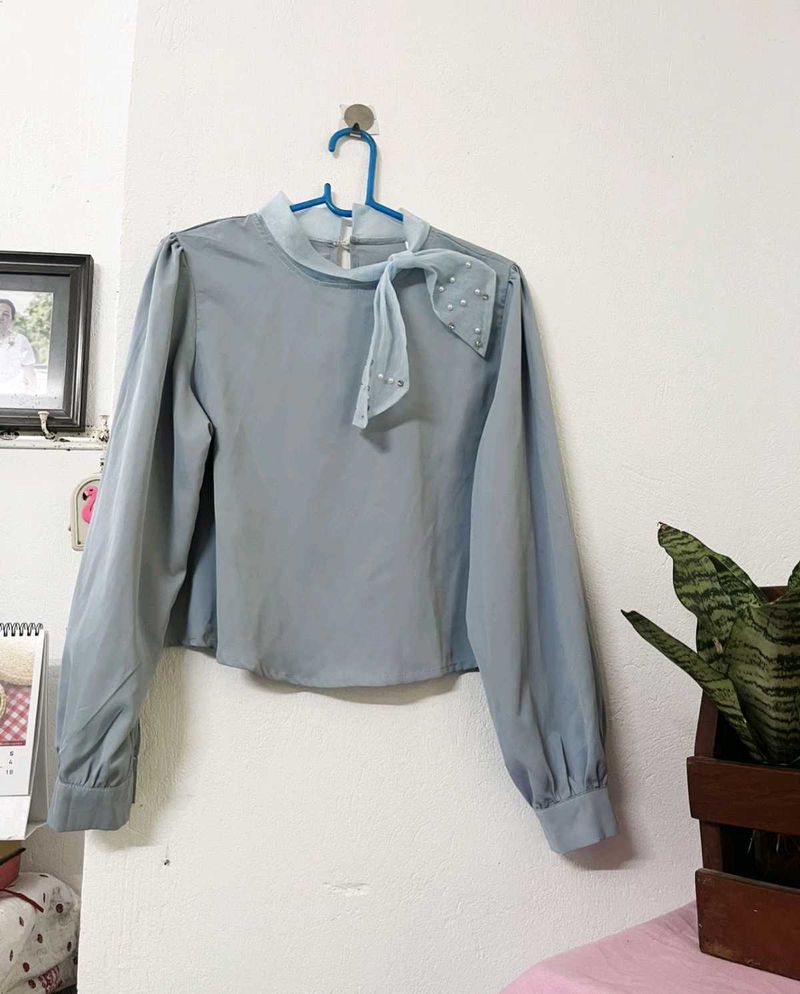 Chic Bow Blouse