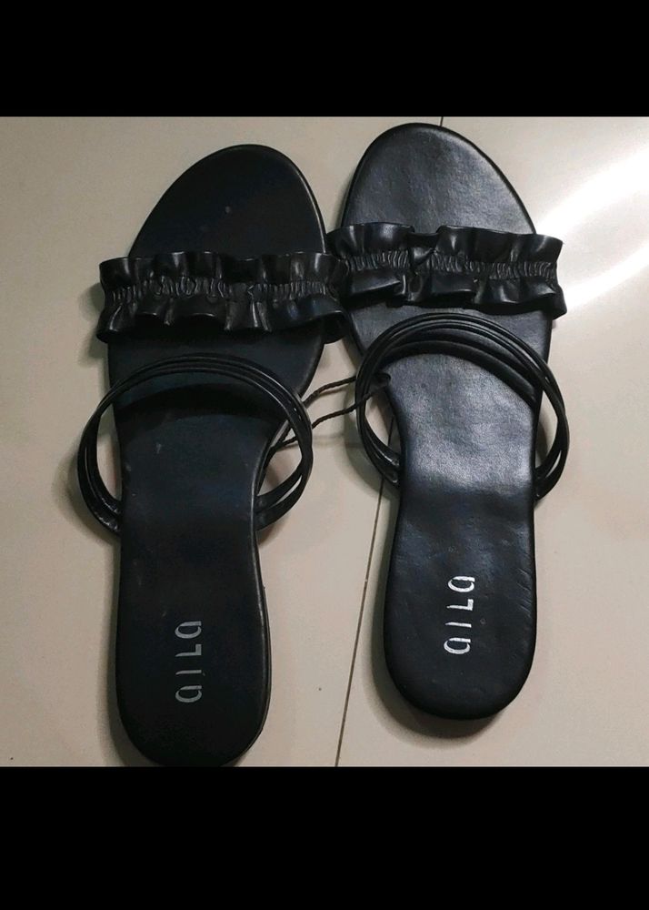 Brand New Alla Flats