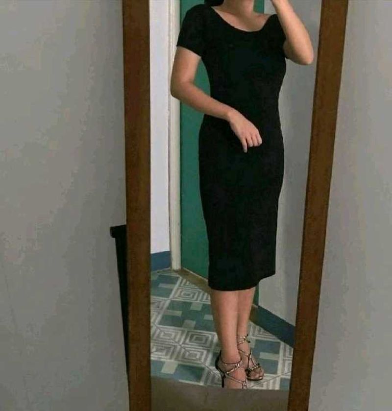 Elegant Black Short Sleeve Dress