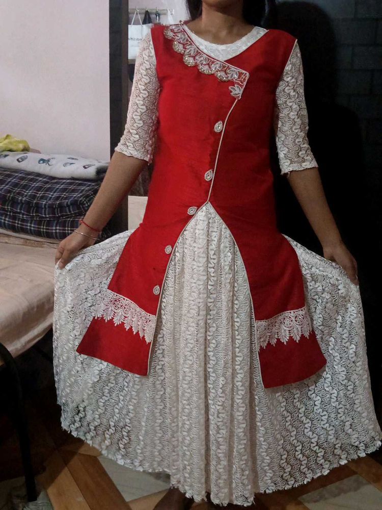 Beautiful Red &amp; White Ethnic Kurta Set