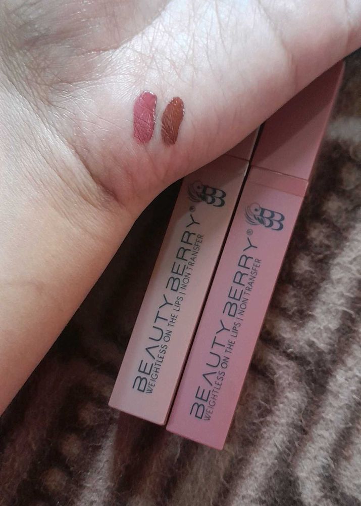 Beauty Berry Weightless Lipsticks