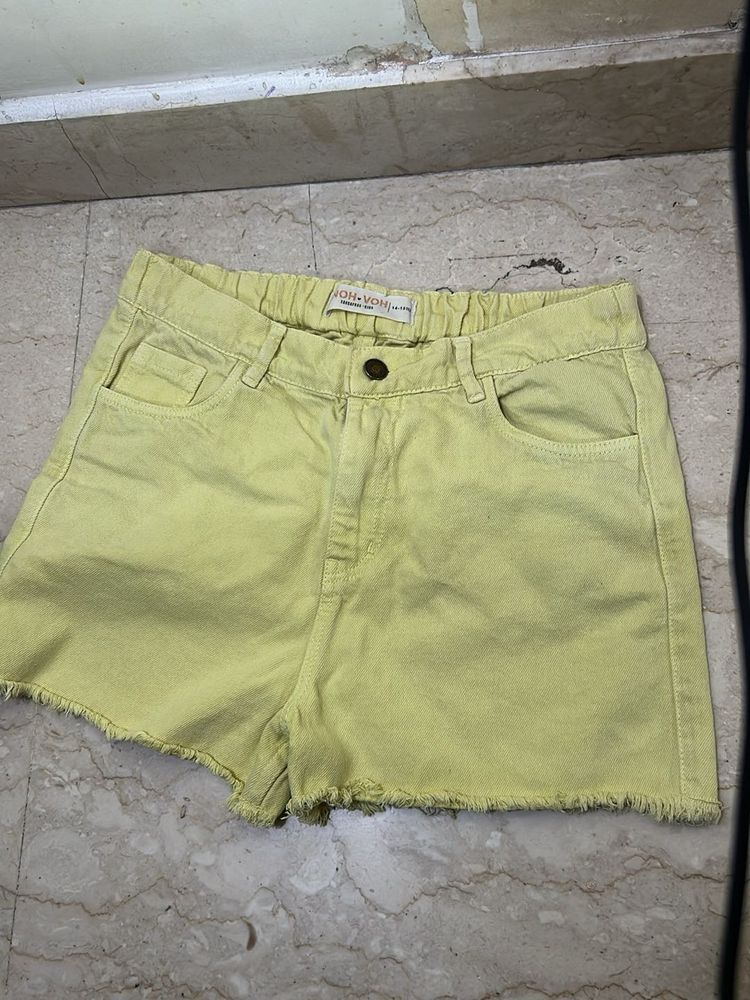 🍋 Yellow Denim Shorts branded