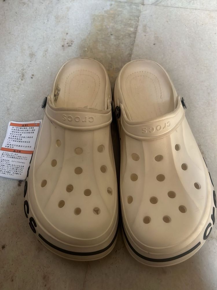 Crocs Clogs - Cream