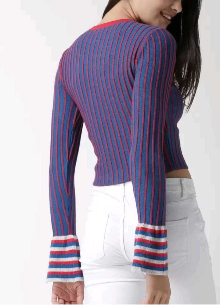 Forever 21, Bell/Bat Sleeve Crop Sweater