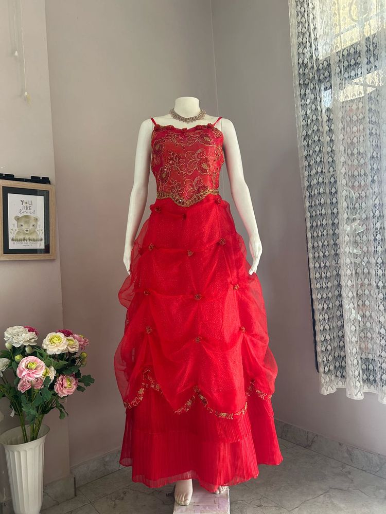 NO DISCOUNT ❌Red Embellished Gown