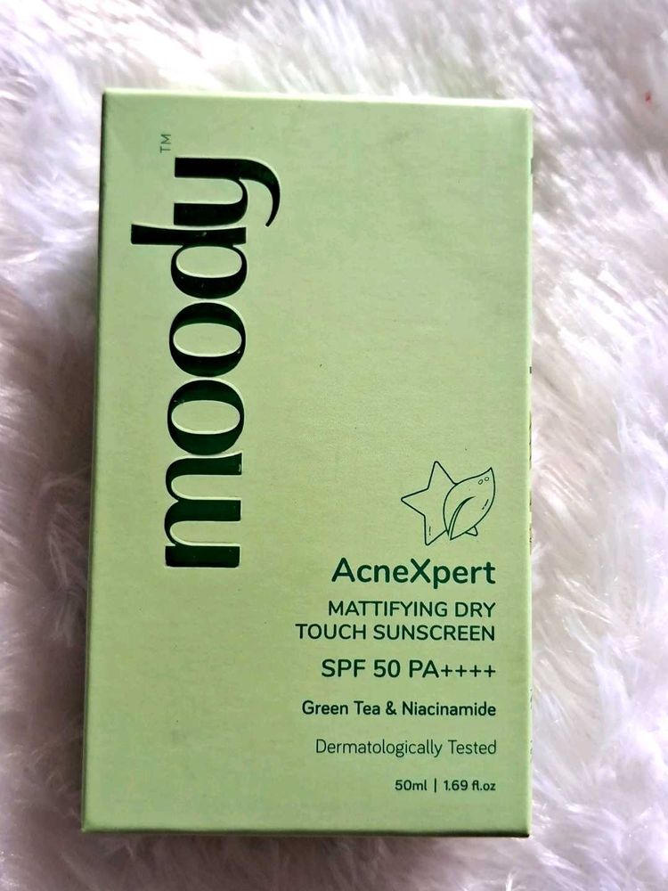 Moody sunscreen SPF 50