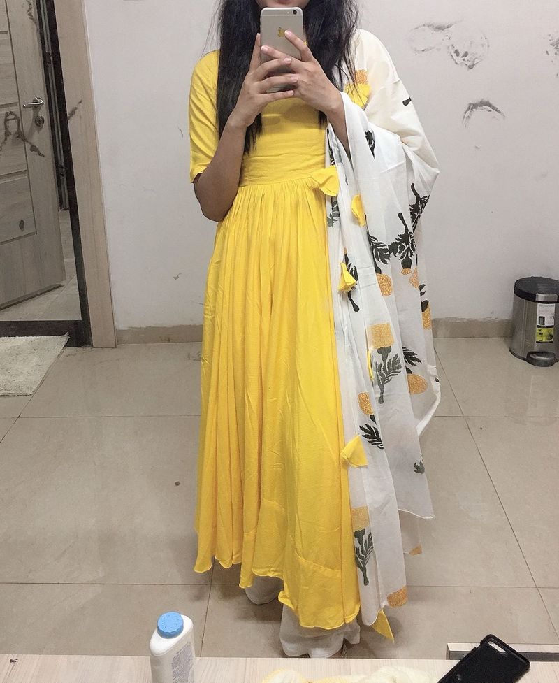 bunaai , Vibrant Yellow Kurta Set with Dupatta