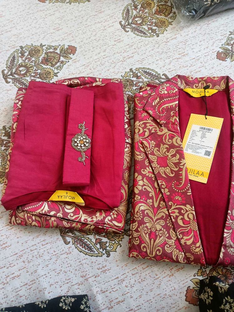 Beautiful Pink Kurta Set with Gold Print