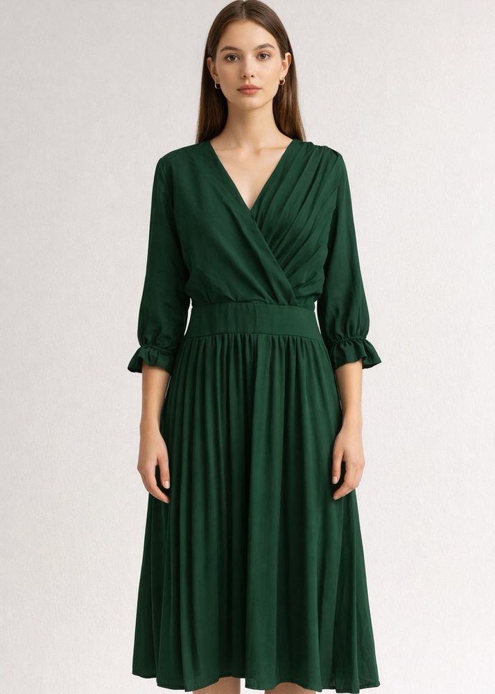 Elegant Green Midi Dress