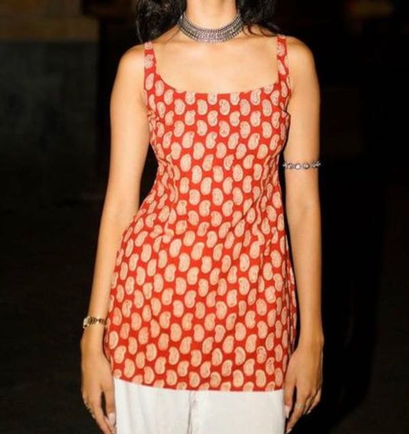 Red Paisley Print Kurta