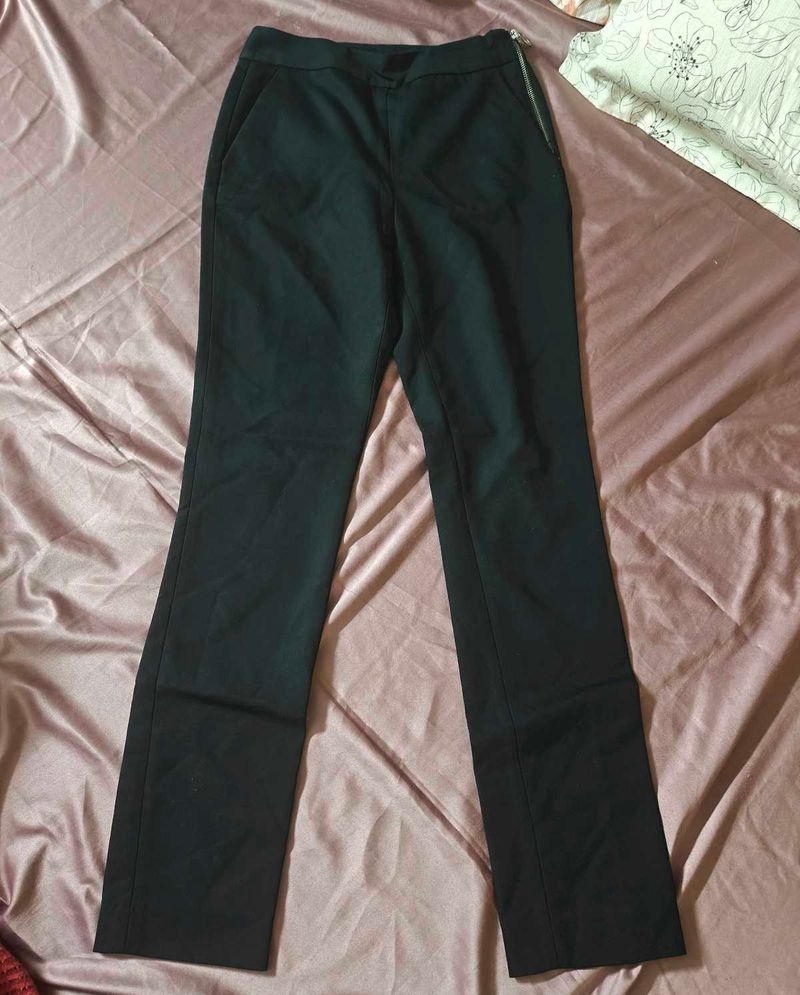 Slim Trousers with Zipper Detail