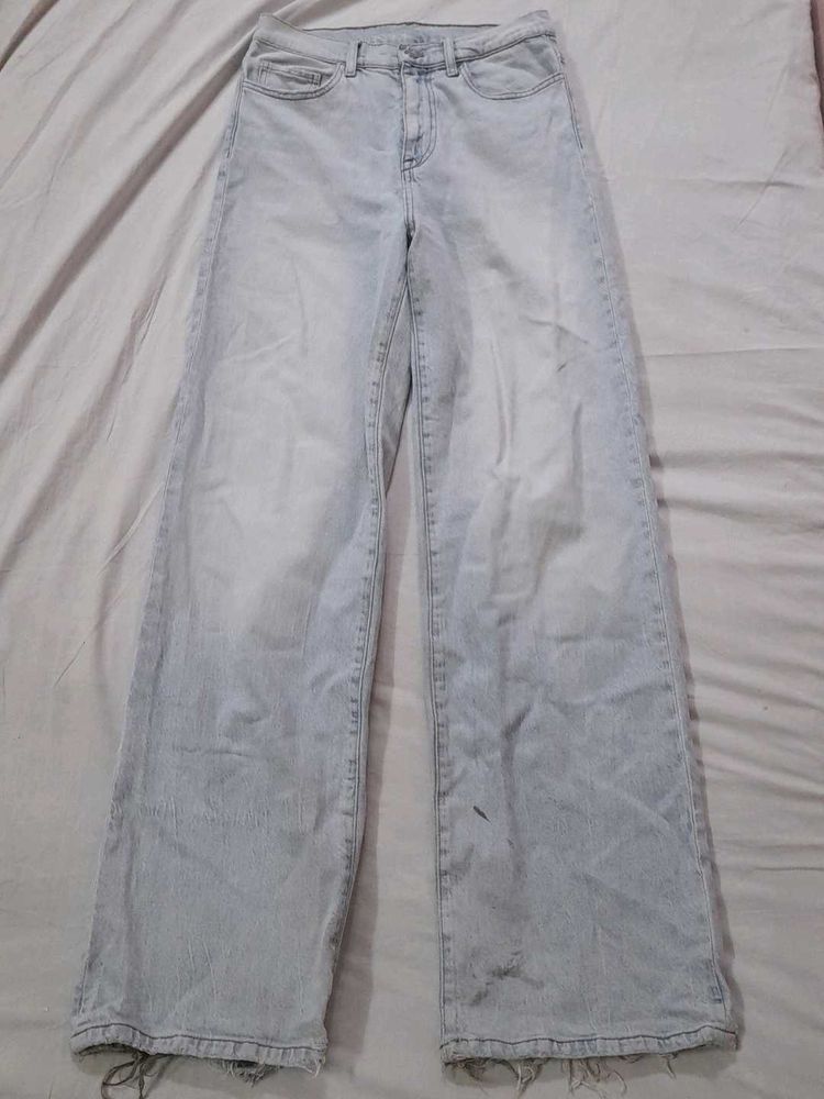 Light Wash Wide Leg Jeans 💙