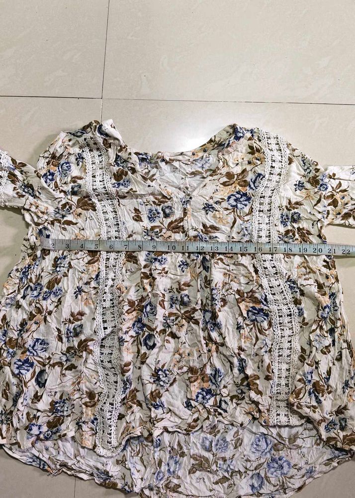 Floral Print Lace Trim Tunic Top