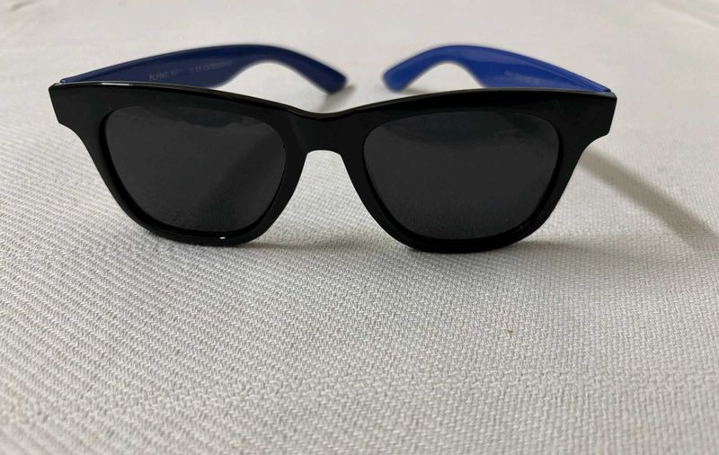 FLYING MACHINE Wayfarer Sunglasses
