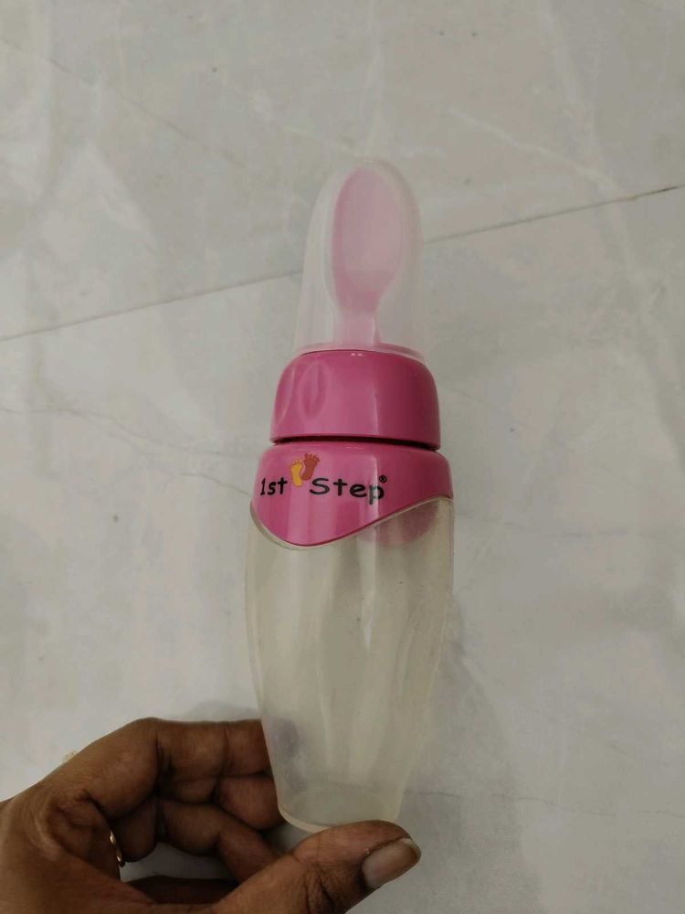 Baby Silicone Squeeze Feeder