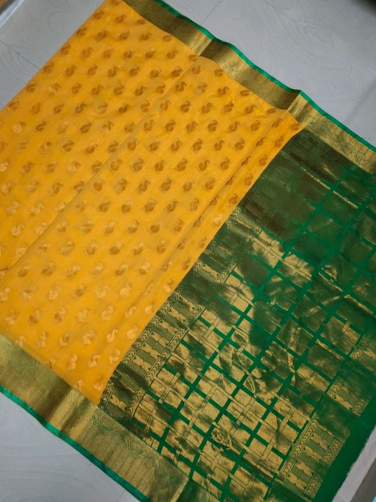 Mustard Yellow 🟡 Green Pattu Saree