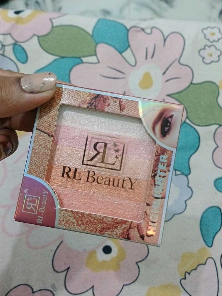 RL Beauty Highlighter Palette