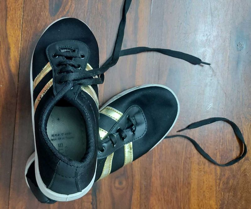 2 pairs Women Casual shoes