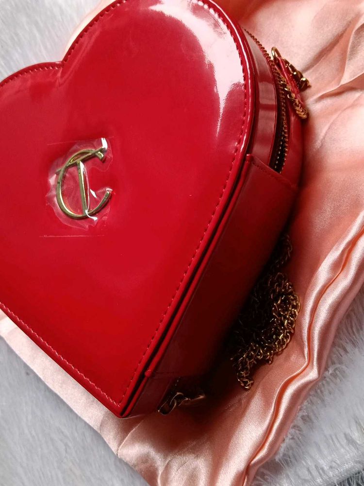 Charlotte tilbury red heart bag ♥️💕