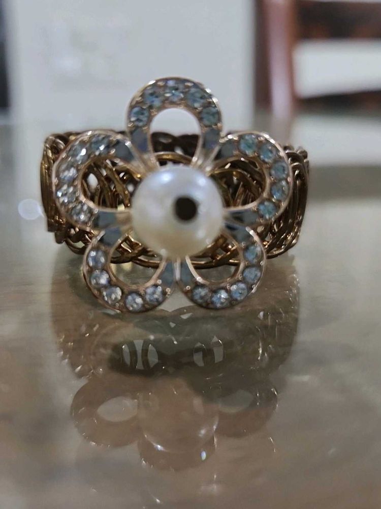 ✨️ Flower Pearl Bracelet ✨️