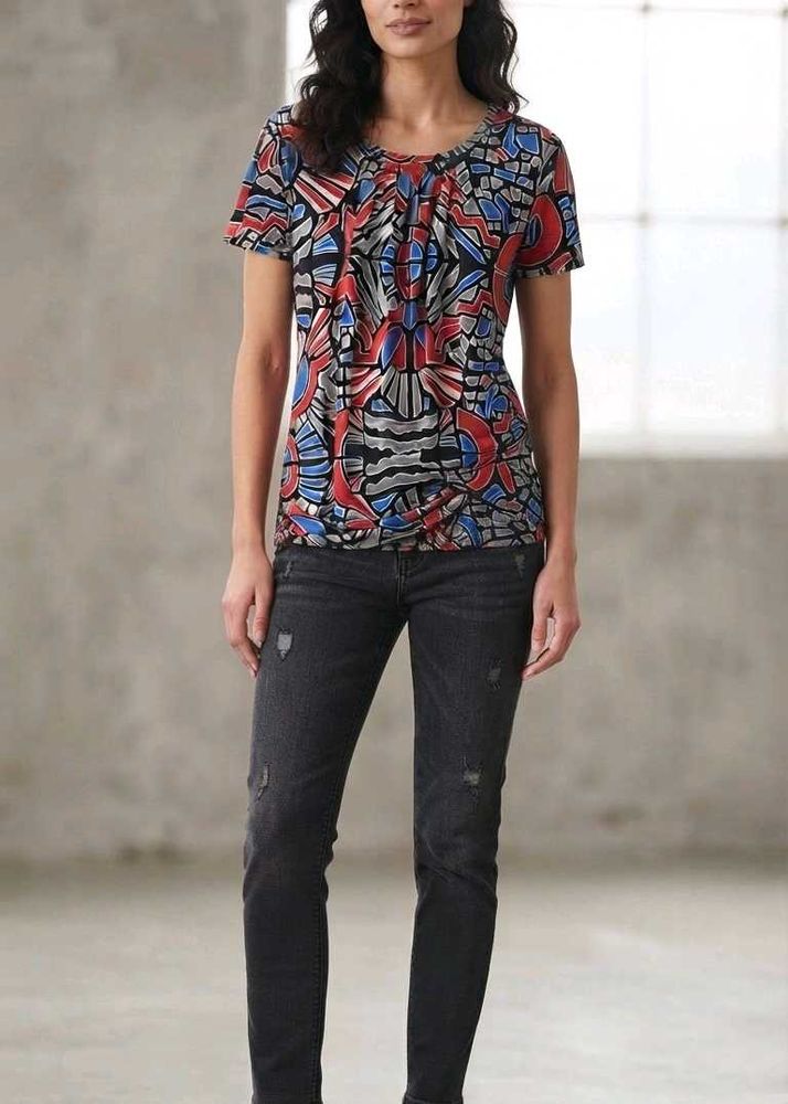 Vibrant Geometric Print Short Sleeve Top