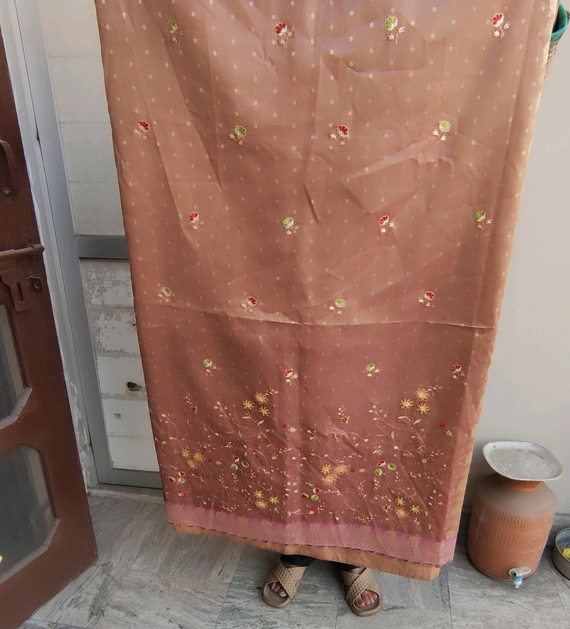 Linen Embroidery Saree