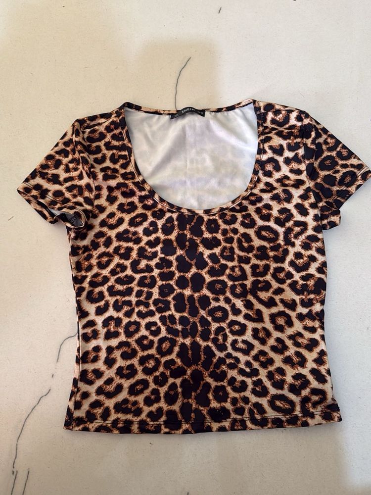 Leopard Print Cropped Top
