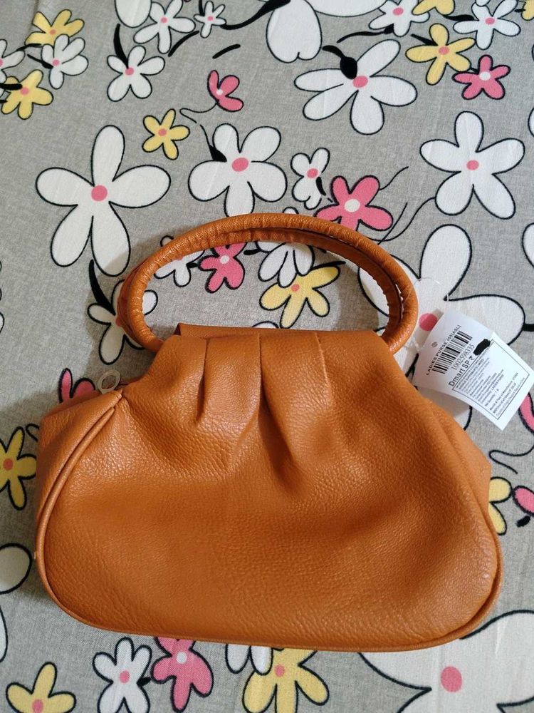 Dmart SP LADIES PURSE BRAND NEW AND ALL DETAIL