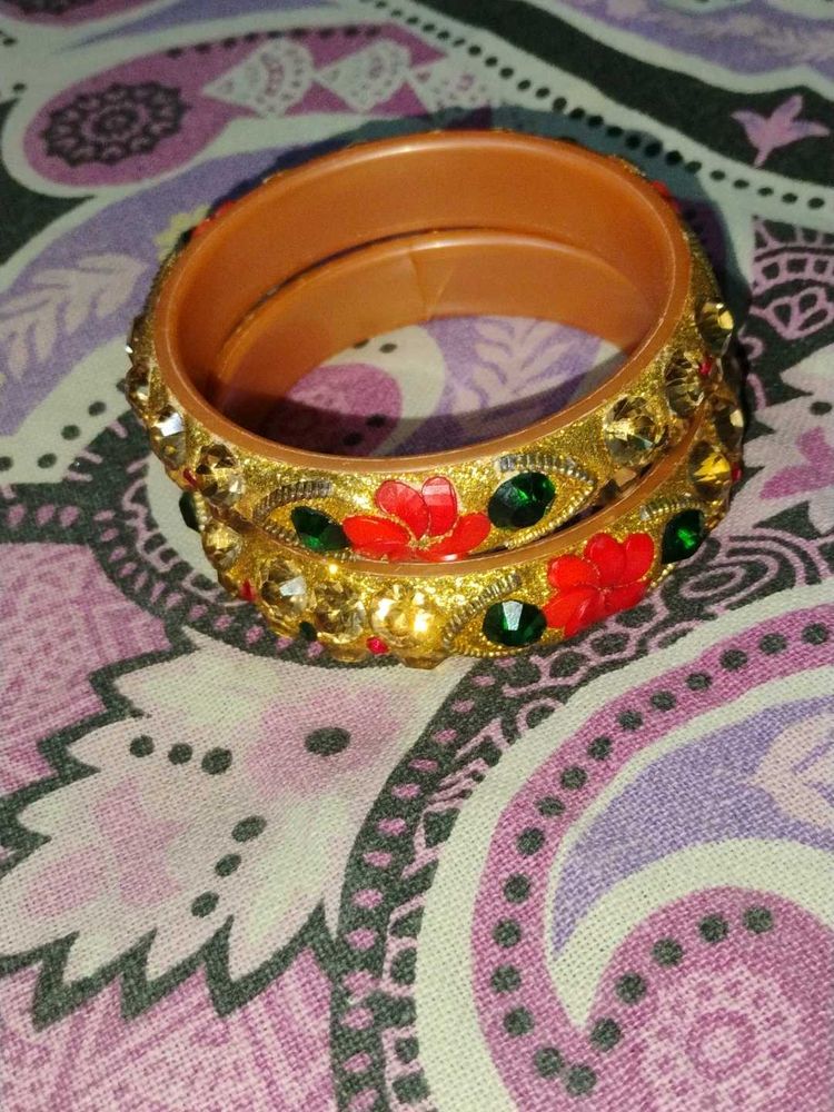 Beautiful Red &amp; Green Bangles