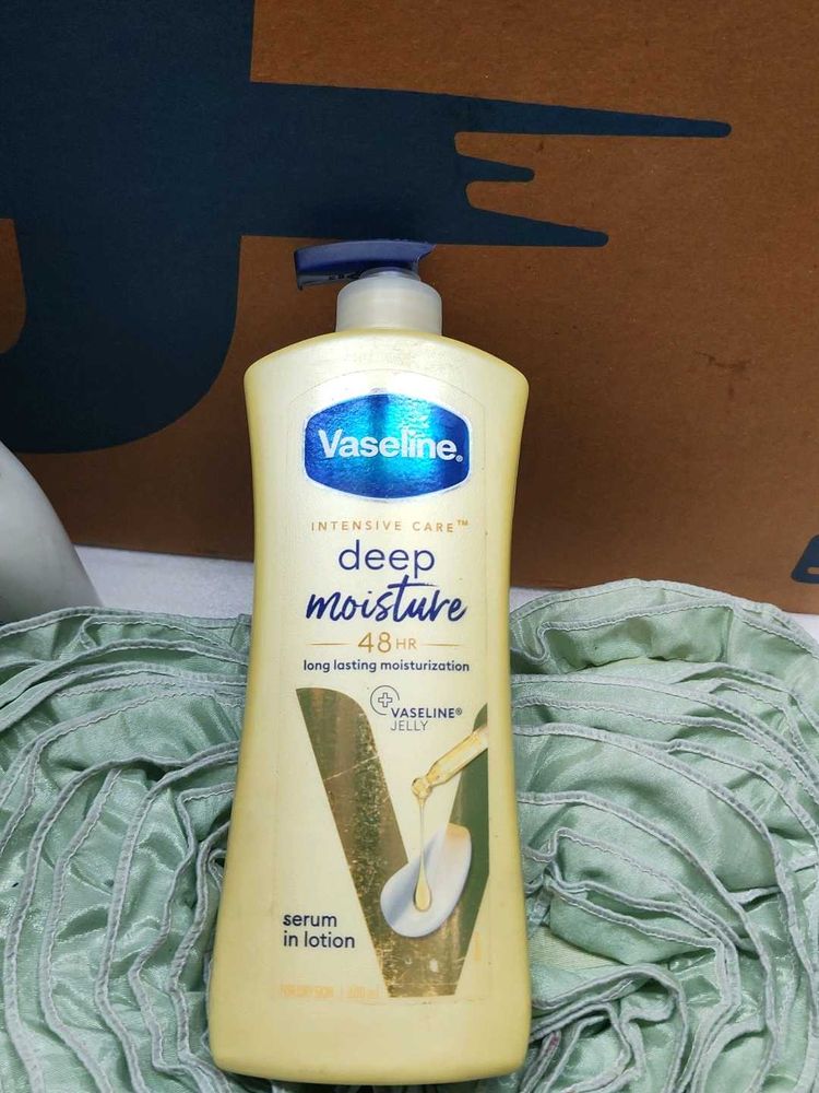 Vaseline Deep Moisture Lotion