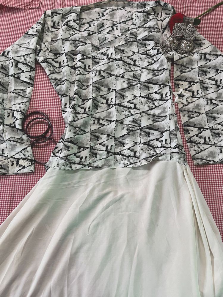 Stylish Ethnic Gown