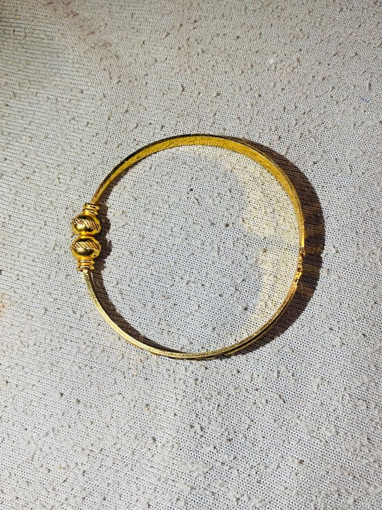 Elegant Gold-Toned two styles Bangle Bracelet