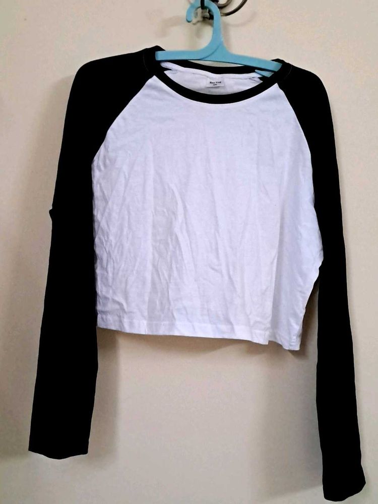 Black &amp; White Cropped Raglan Top