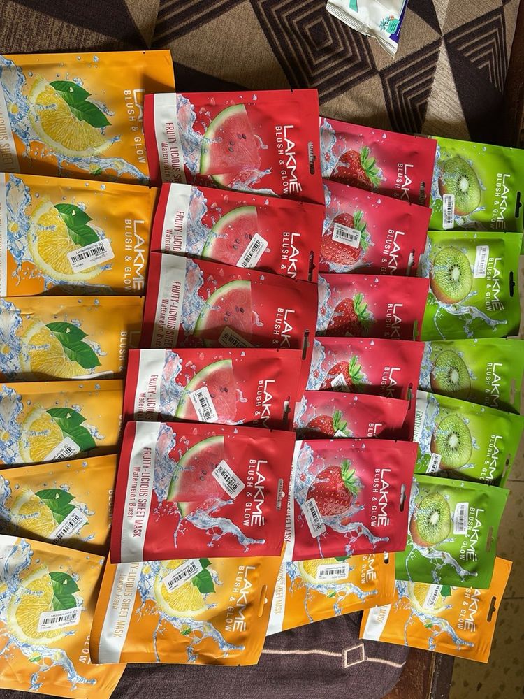 Lakme Blush &amp; Glow Sheet Mask Bundle