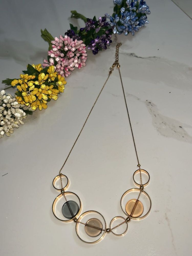 Elegant Circle Pendant Necklace