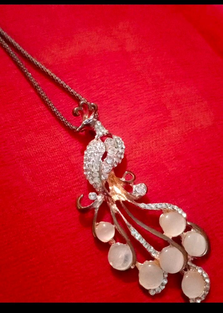 Peacock Pendant✨