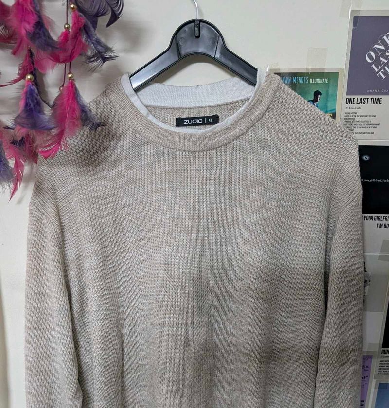 Zudio Knit Sweater - Stylish and Comfortable
