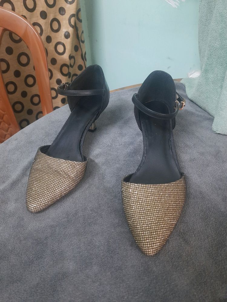 Taiwan Golden Black Slip-On Heels