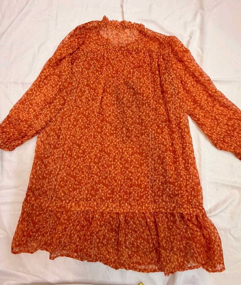 orange dress