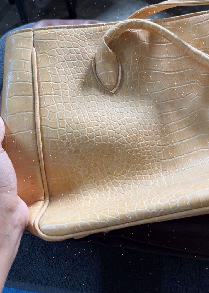 Stylish Croc Embossed Handbag( completely new)