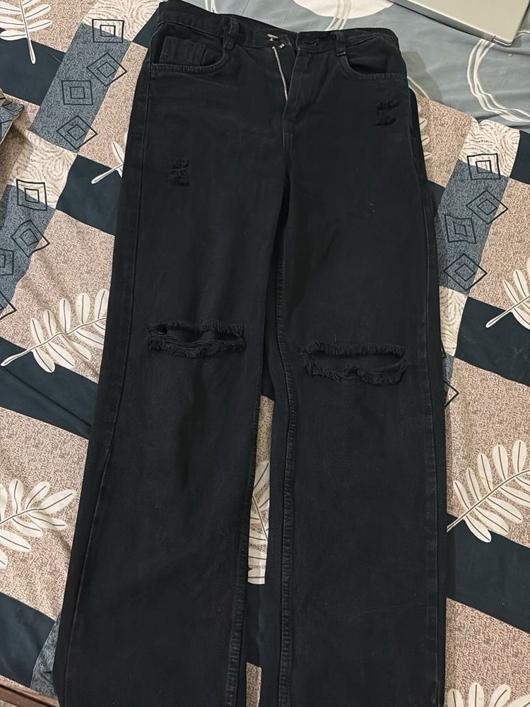 Black Ripped Wide-Leg Jeans
