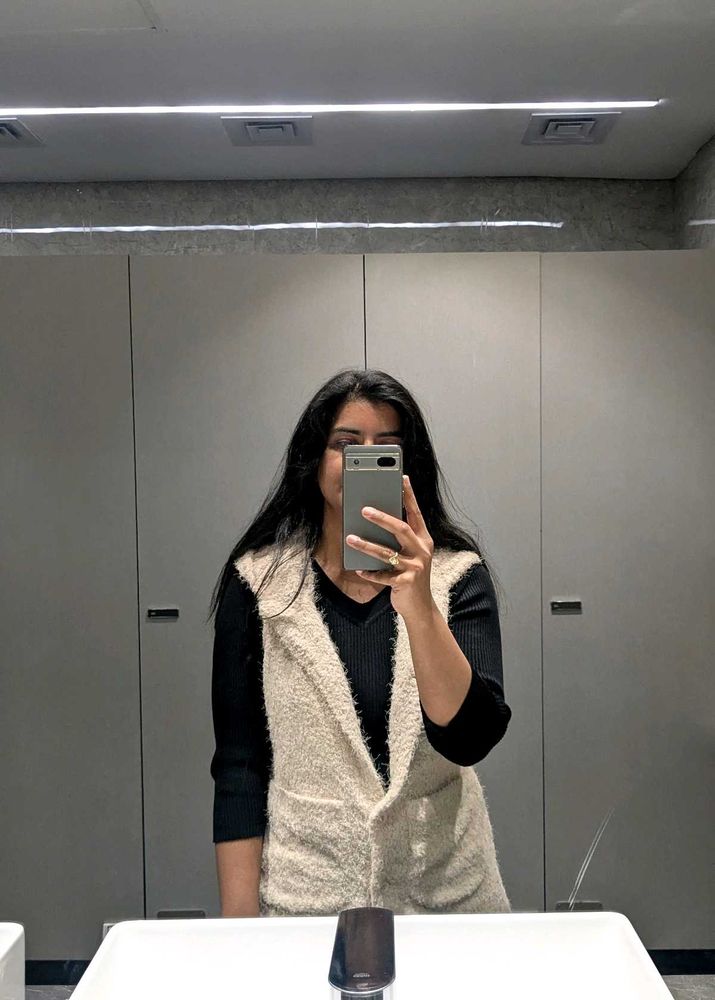 Stylish Sleeveless Vest