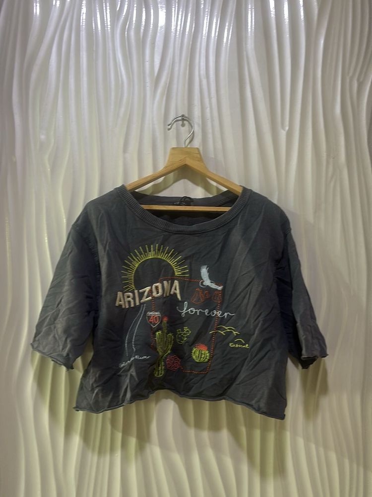 Grey Arizona Graphic Print Cropped Top