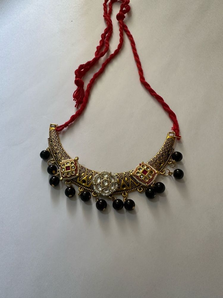 hasli necklace