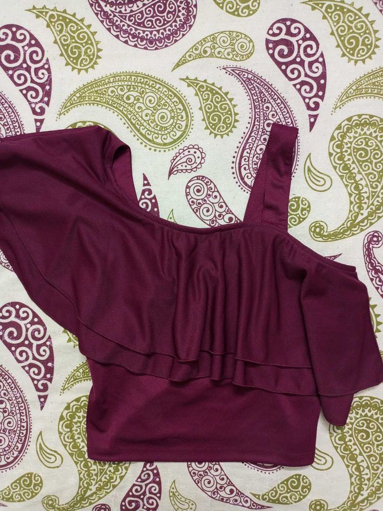 Chic One-Shoulder Ruffle Top