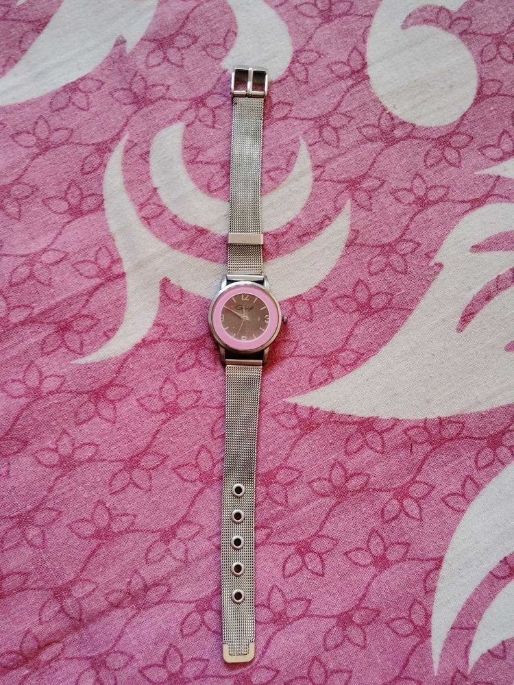 120.Elegant Silver &amp; Pink Mesh Band Watch